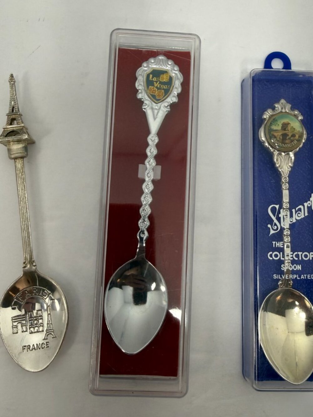 Souvenir Spoons Lot Silver Plate Paris France, Monmouth Wales, Las Vegas Nevada